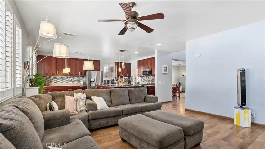 4048 De Anza, Palmdale, California 93551