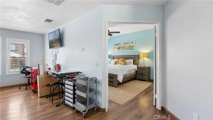 4048 De Anza, Palmdale, California 93551