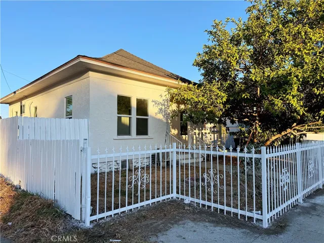 760 Elm, Pomona, California 91766