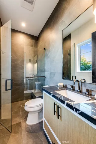 5323 Allott Avenue, Sherman Oaks, California 91401