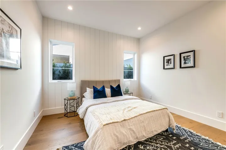 5323 Allott Avenue, Sherman Oaks, California 91401