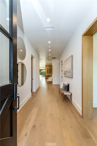 5323 Allott Avenue, Sherman Oaks, California 91401