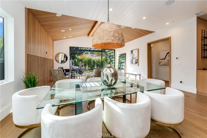 5323 Allott Avenue, Sherman Oaks, California 91401