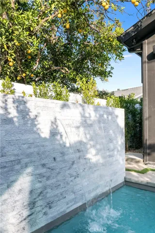 5323 Allott Avenue, Sherman Oaks, California 91401