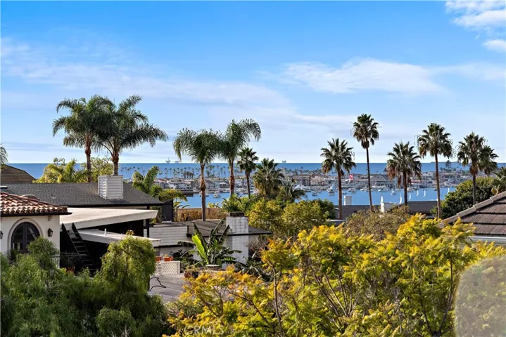 432 Acacia Avenue, Corona Del Mar, California 92625
