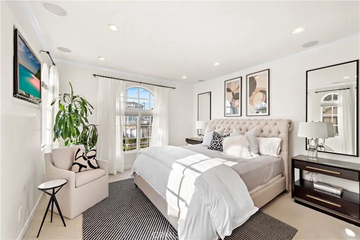 432 Acacia Avenue, Corona Del Mar, California 92625