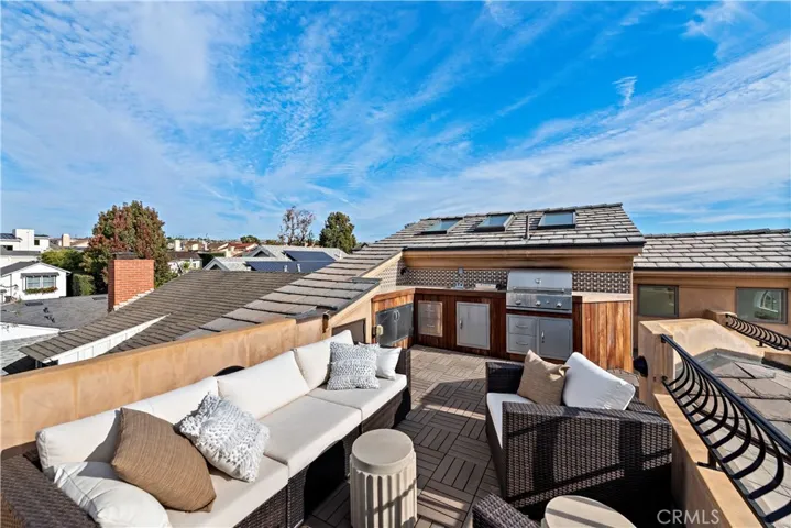 432 Acacia Avenue, Corona Del Mar, California 92625