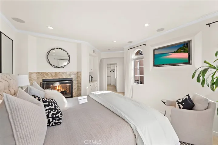 432 Acacia Avenue, Corona Del Mar, California 92625