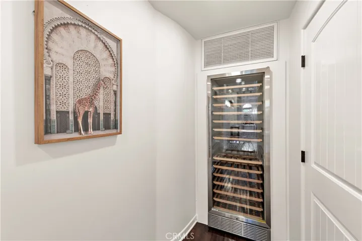 432 Acacia Avenue, Corona Del Mar, California 92625