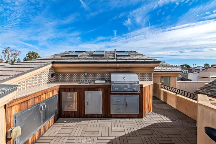432 Acacia Avenue, Corona Del Mar, California 92625