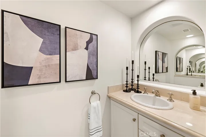 432 Acacia Avenue, Corona Del Mar, California 92625