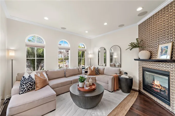 432 Acacia Avenue, Corona Del Mar, California 92625
