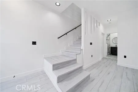 16602 Superior, Northridge, California 91343