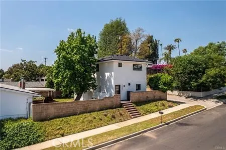 16602 Superior, Northridge, California 91343