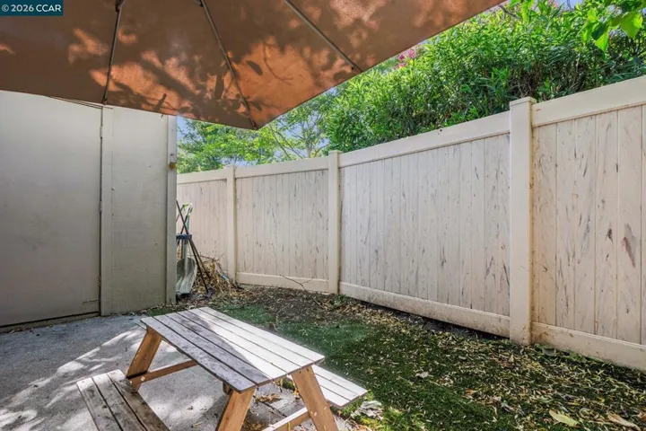 2035 Sierra Rd 4, Concord, California 94518