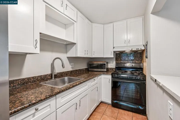 2035 Sierra Rd 4, Concord, California 94518