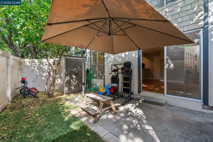 2035 Sierra Rd 4, Concord, California 94518