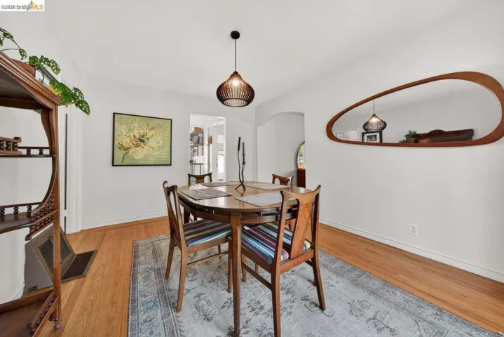 3734 Mcclelland St, Oakland, California 94619