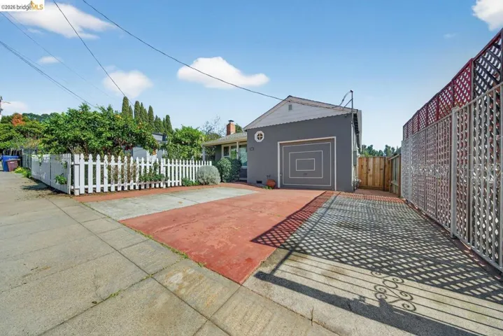 3734 Mcclelland St, Oakland, California 94619