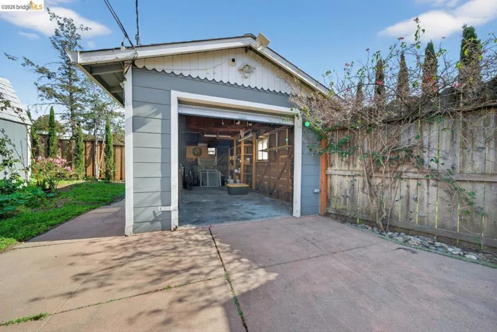 3734 Mcclelland St, Oakland, California 94619