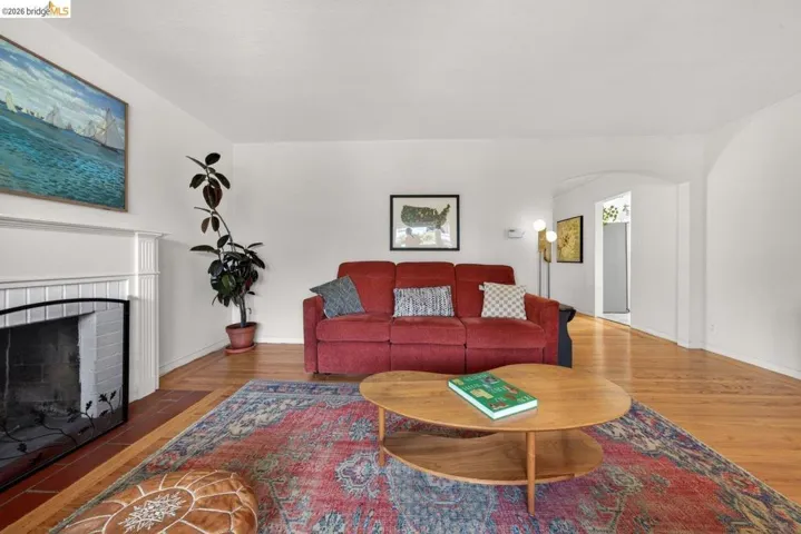 3734 Mcclelland St, Oakland, California 94619