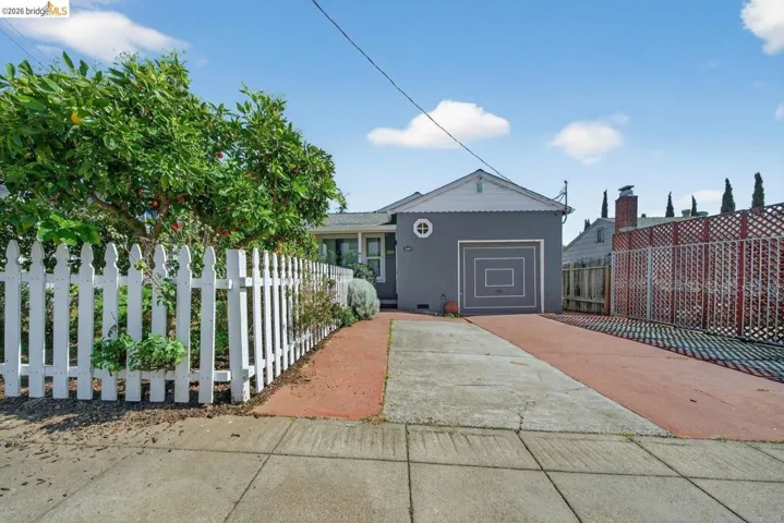 3734 Mcclelland St, Oakland, California 94619