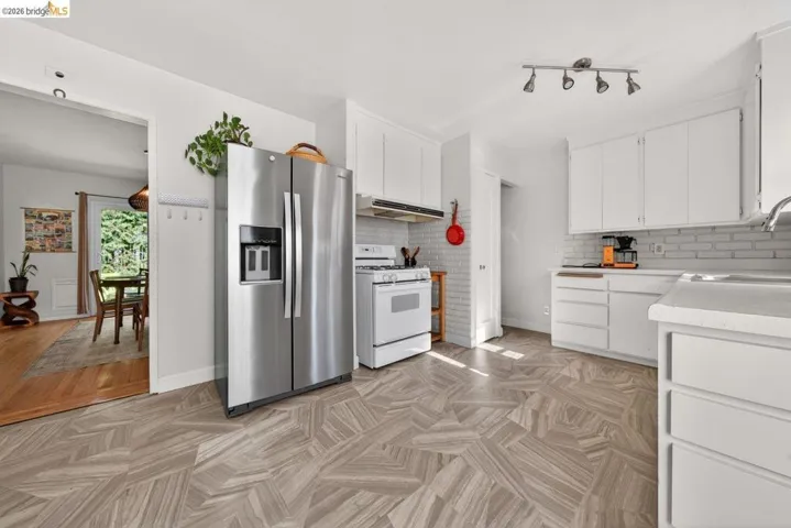 3734 Mcclelland St, Oakland, California 94619