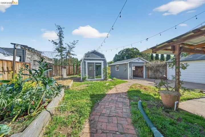 3734 Mcclelland St, Oakland, California 94619