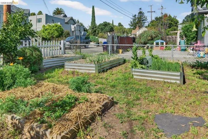 3734 Mcclelland St, Oakland, California 94619