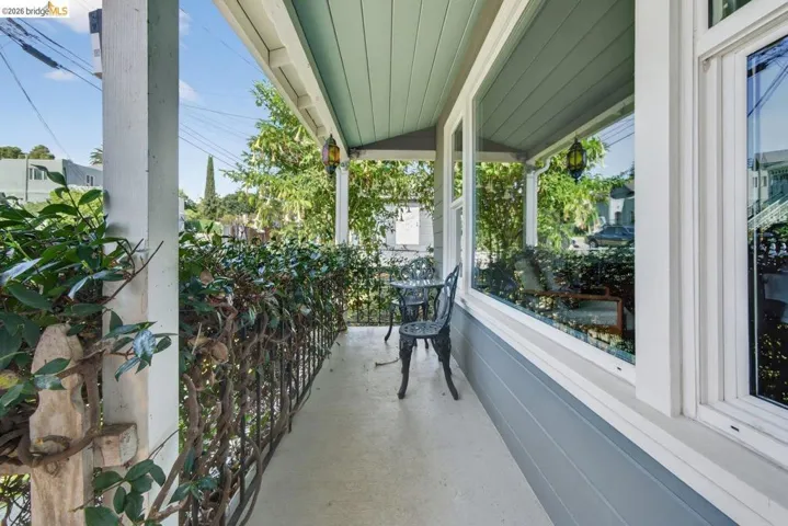 3734 Mcclelland St, Oakland, California 94619