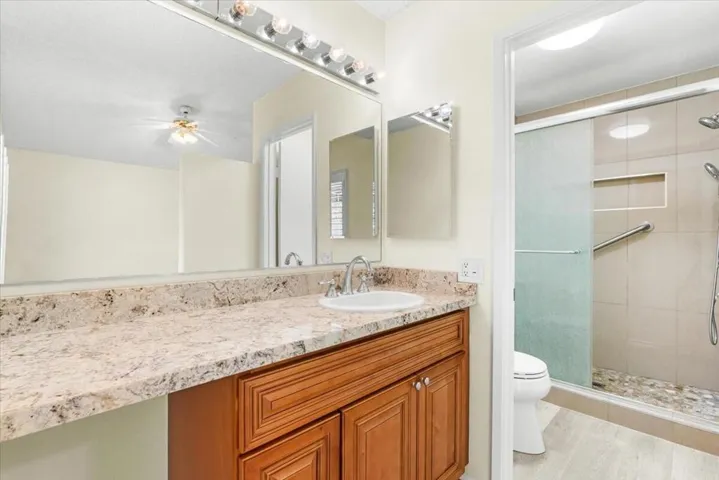 39-875 Arroyo Vista Dr-22
