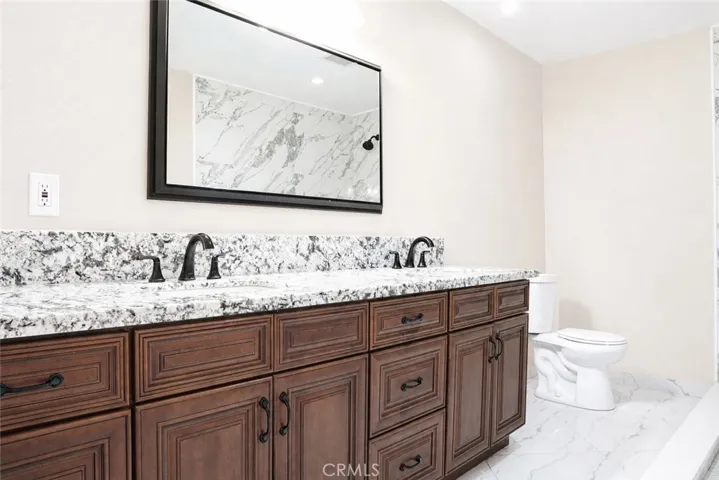 1387 W Francis, Ontario, California 91762