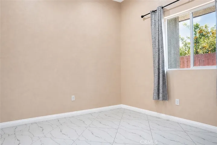 1387 W Francis, Ontario, California 91762