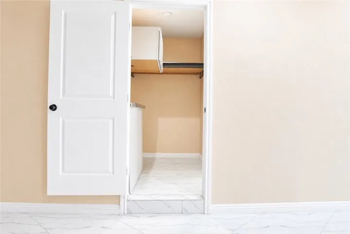1387 W Francis, Ontario, California 91762