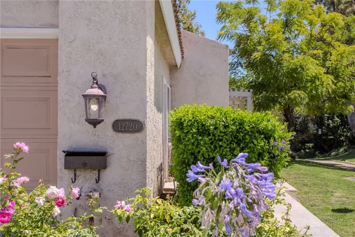 12720 Oxford, La Mirada, California 90638