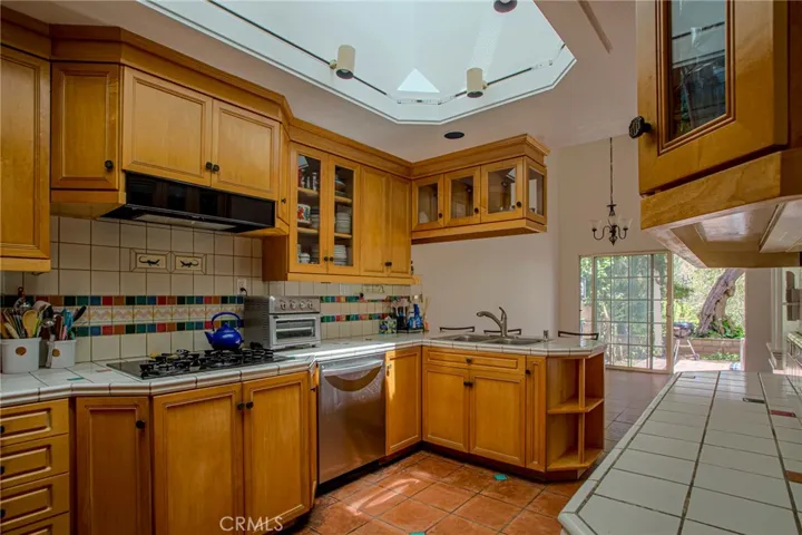 12720 Oxford, La Mirada, California 90638