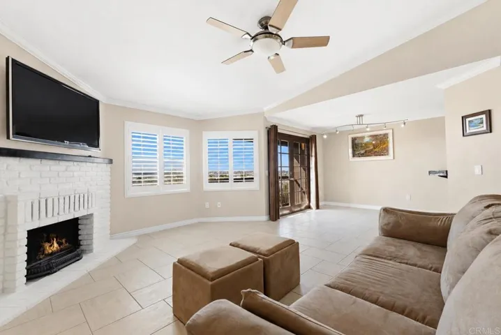 1806 Mckee St, San Diego, California 92110