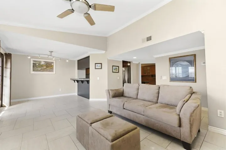 1806 Mckee St, San Diego, California 92110