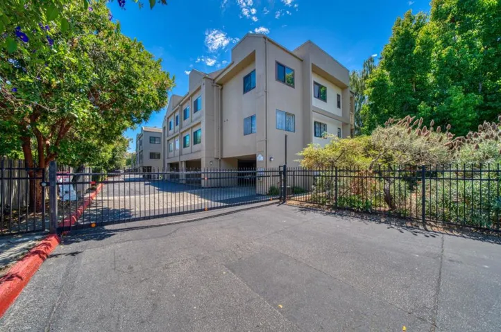 250 River Street 430, Santa Cruz, California 95060
