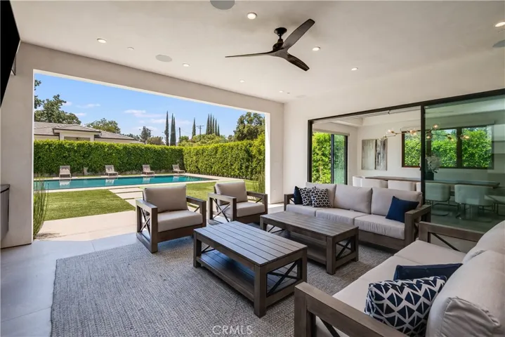 23262 Gonzales Drive, Woodland Hills, California 91367
