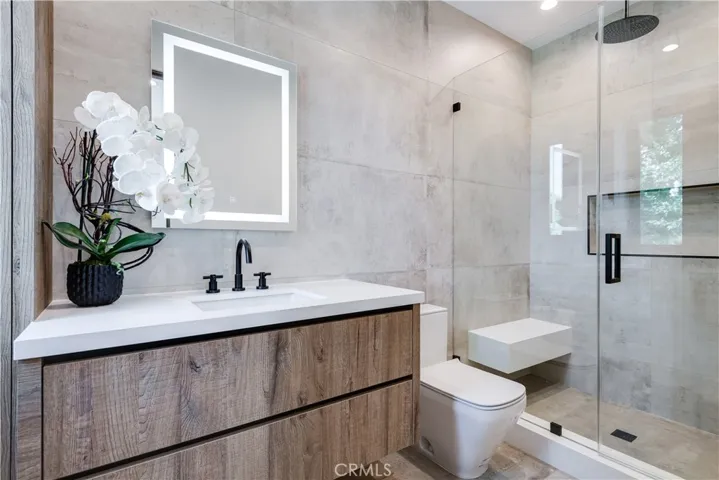23262 Gonzales Drive, Woodland Hills, California 91367