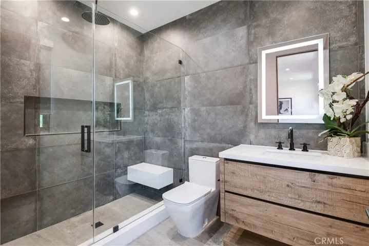 23262 Gonzales Drive, Woodland Hills, California 91367