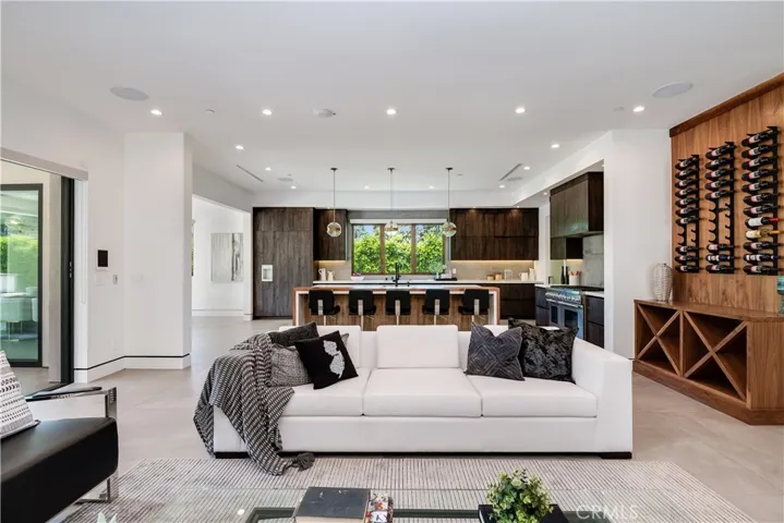 23262 Gonzales Drive, Woodland Hills, California 91367