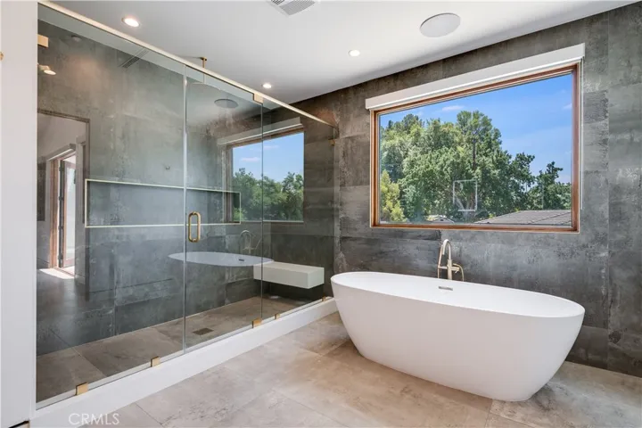23262 Gonzales Drive, Woodland Hills, California 91367