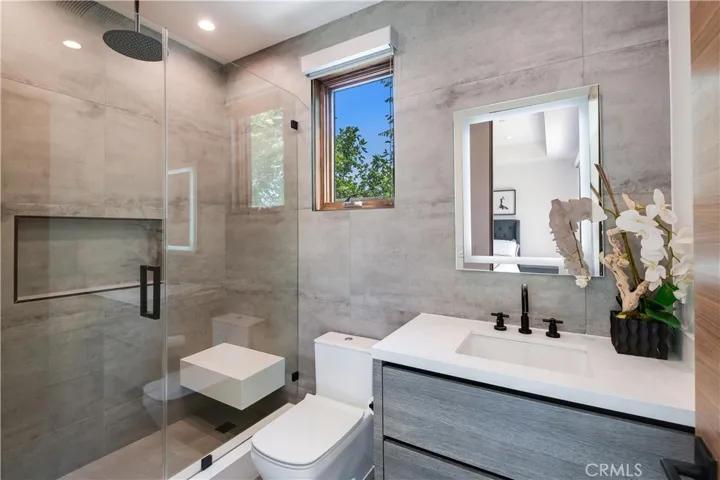 23262 Gonzales Drive, Woodland Hills, California 91367