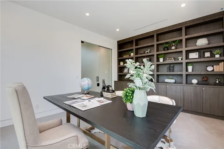 23262 Gonzales Drive, Woodland Hills, California 91367