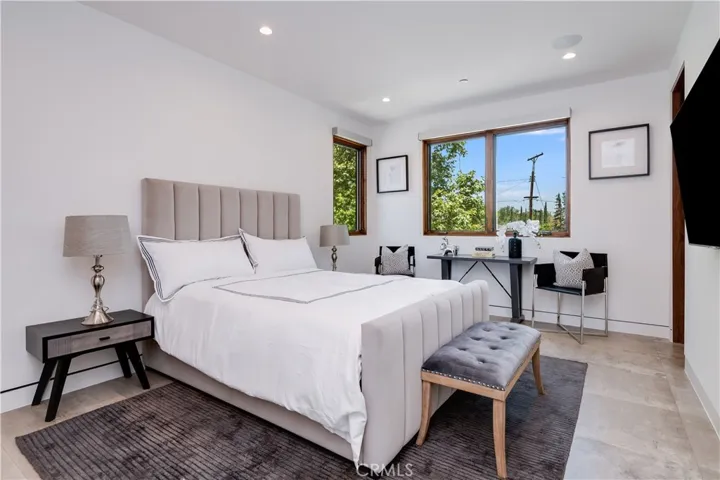 23262 Gonzales Drive, Woodland Hills, California 91367