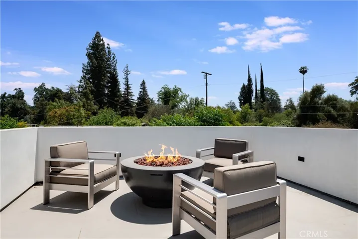 23262 Gonzales Drive, Woodland Hills, California 91367