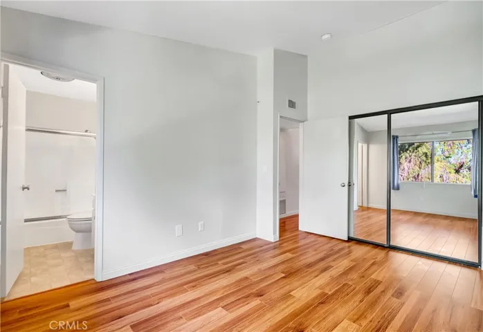 7308 Corbin Avenue G, Reseda, California 91335
