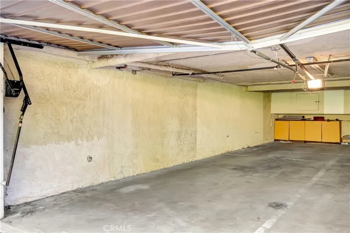 7308 Corbin Avenue G, Reseda, California 91335